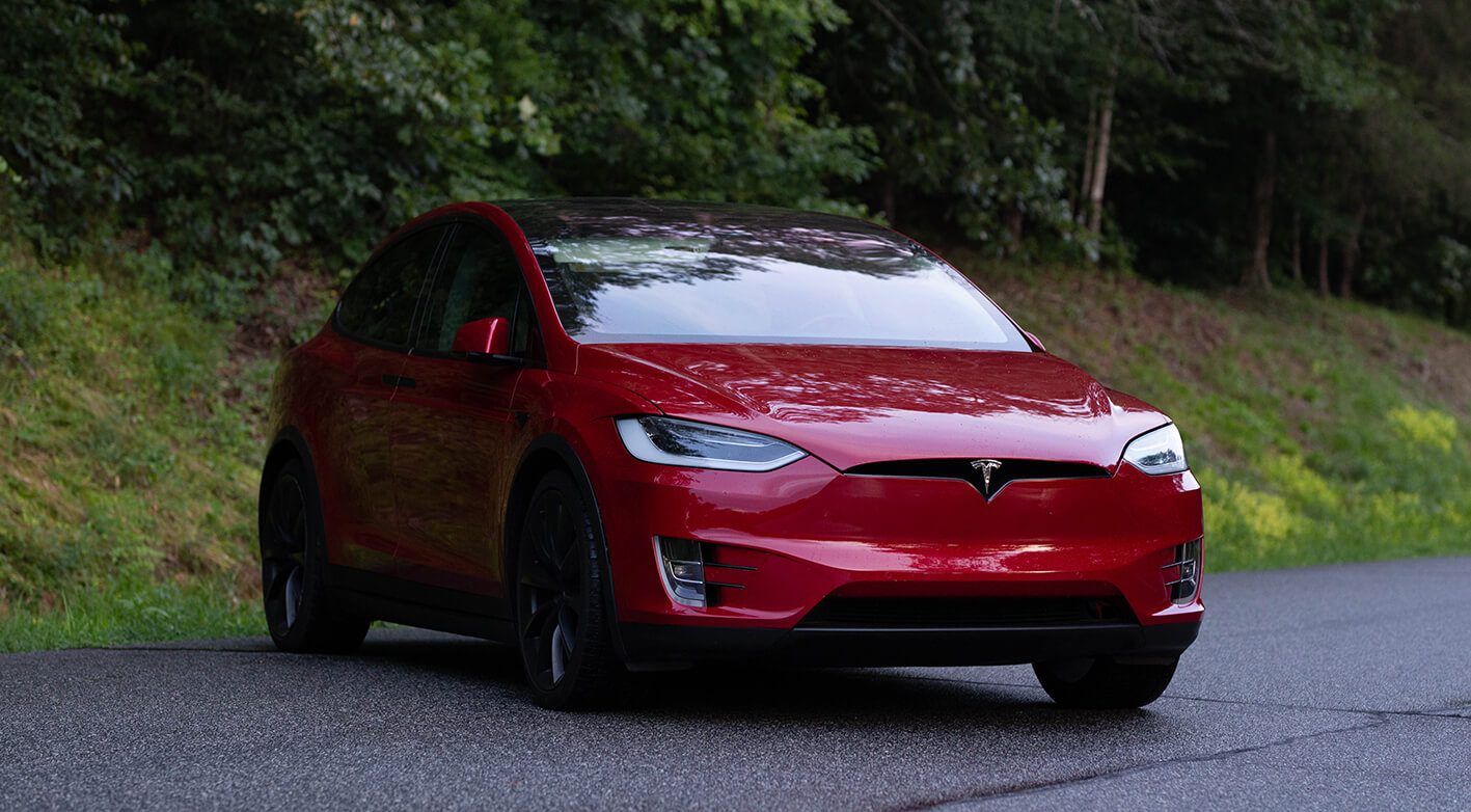 automóvil eléctrico tesla