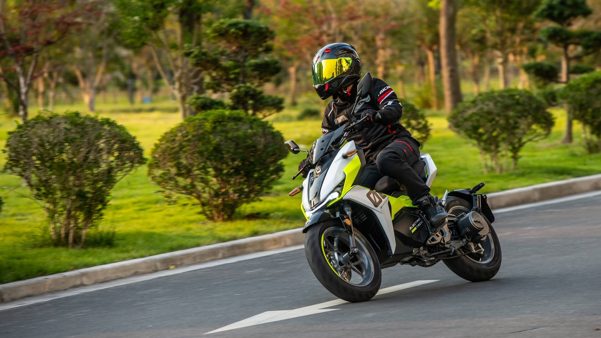 fw06 scooter electrico