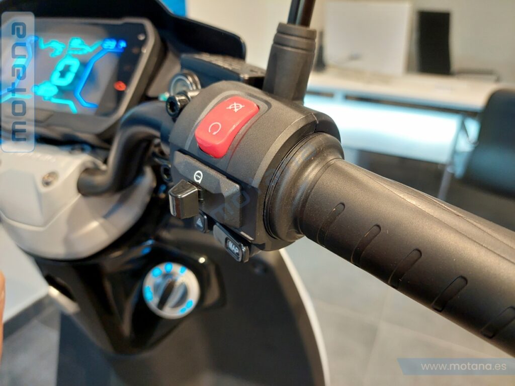 moto piaggio 1 active electrico nro 13