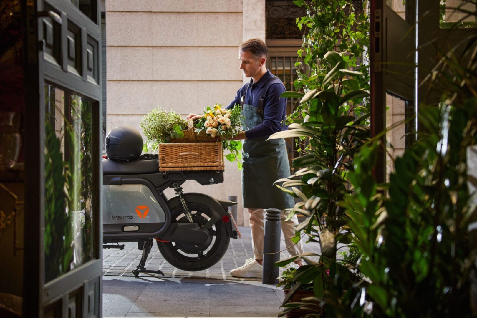 yadea sccoter eléctrico y1s