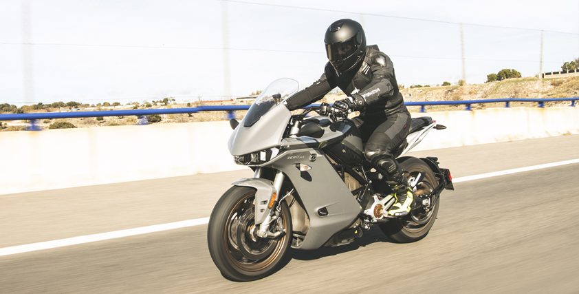 andromeda traje de moto eléctrica