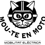 mou te en moto blanc.png